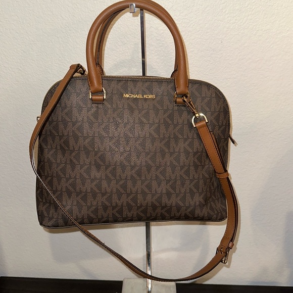 MICHAEL KORS Cindy Dome Satchel MK LOGOBROWN - Picture 2 of 16